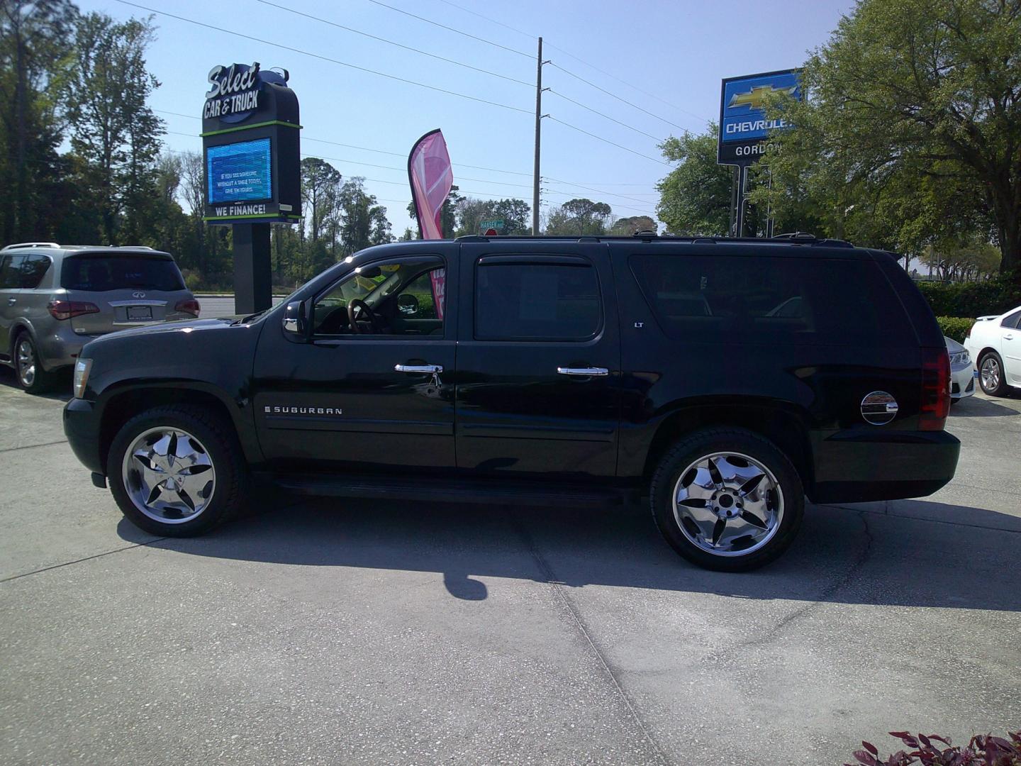 2008 BLACK CHEVROLET SUBURBAN BASE; LS; L (1GNFC16078R) , located at 390 Hansen Avenue, Orange Park, FL, 32065, (904) 276-7933, 30.130497, -81.787529 - Photo#4